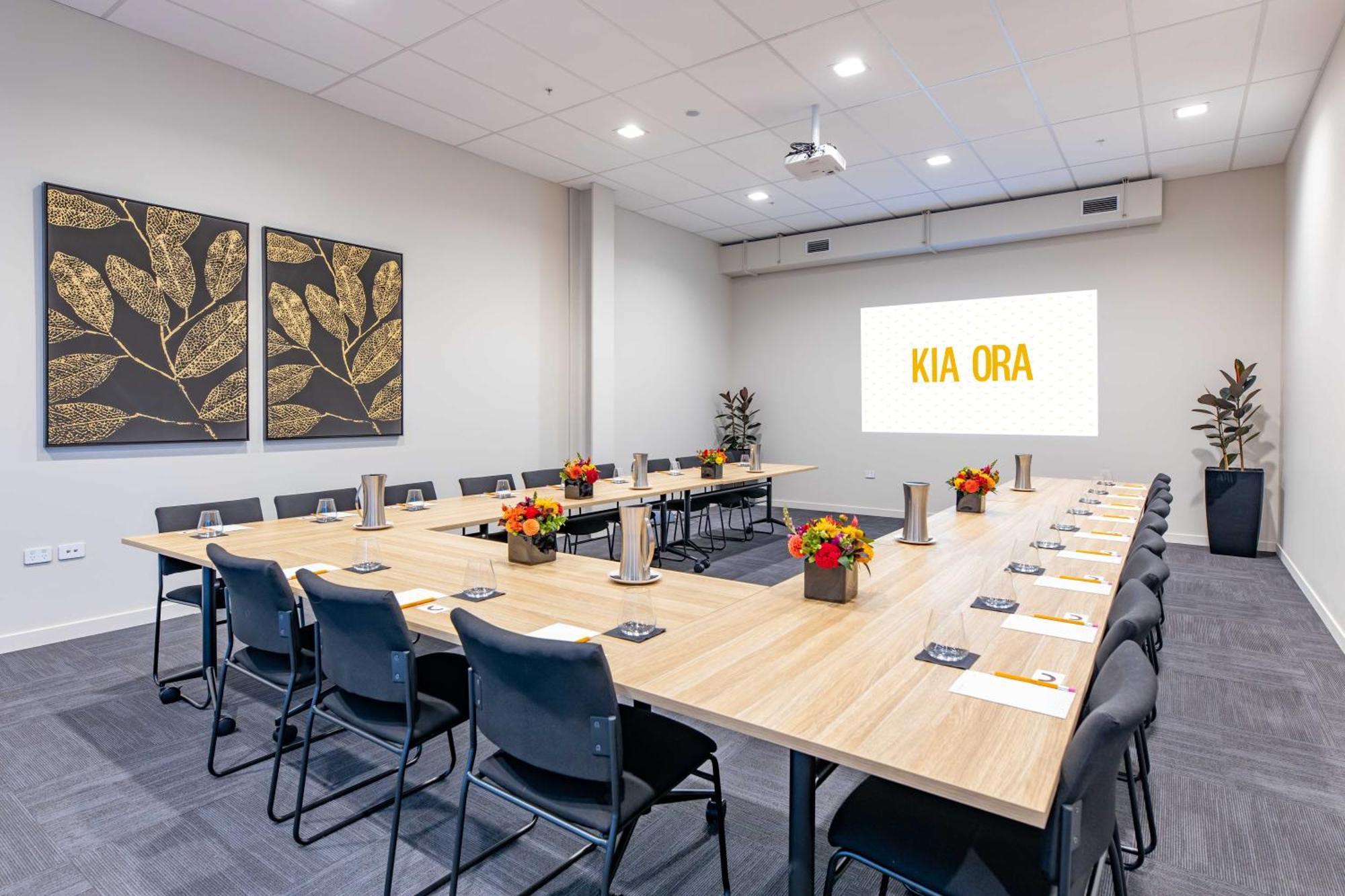 Sudima Christchurch City Kültér fotó Meeting room at the KIAA